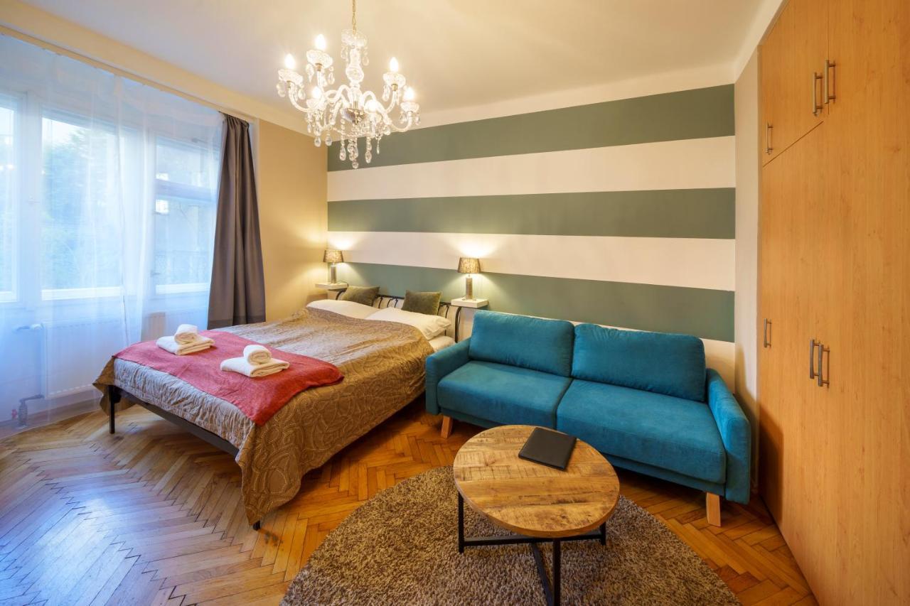 Dlouha Apartment With Balcony 布拉格 外观 照片